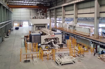 Se completó la línea automática de estampación en caliente con horno de caja (Box Furnace Hot Forming Line).