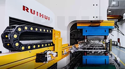 Independent Manipulator Stamping Production Line