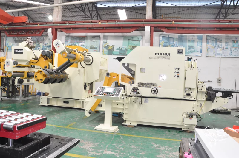 MAC4-H NC整平送料机