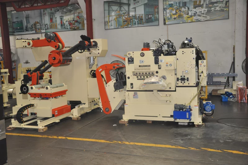 MAC4-F NC Straightener Feeder