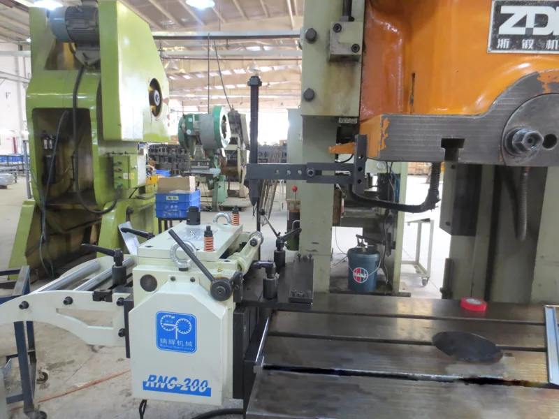 RNC Servo Coil Feeder