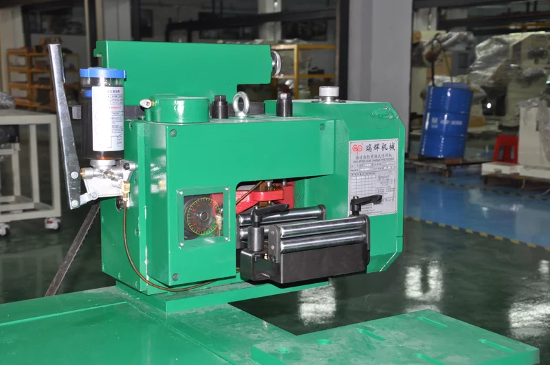 GCF Coil Feeder