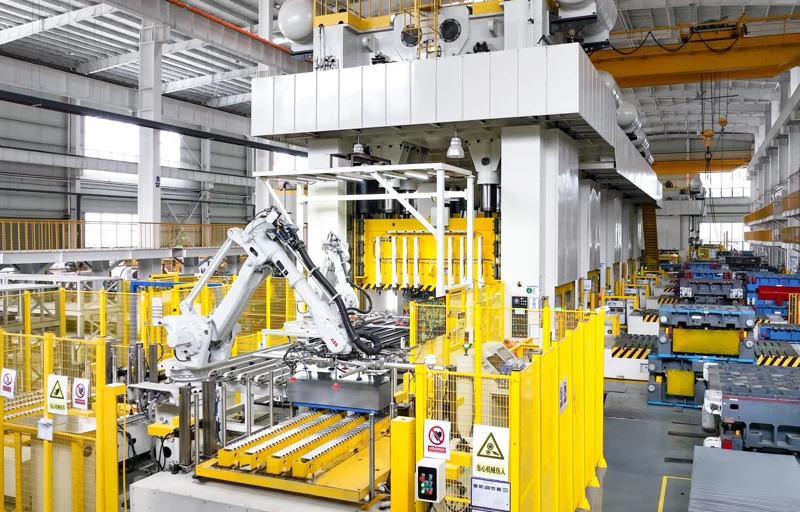 Difference Between Truss-Type Manipulator and 6-Axis Robot in Tandem Stamping